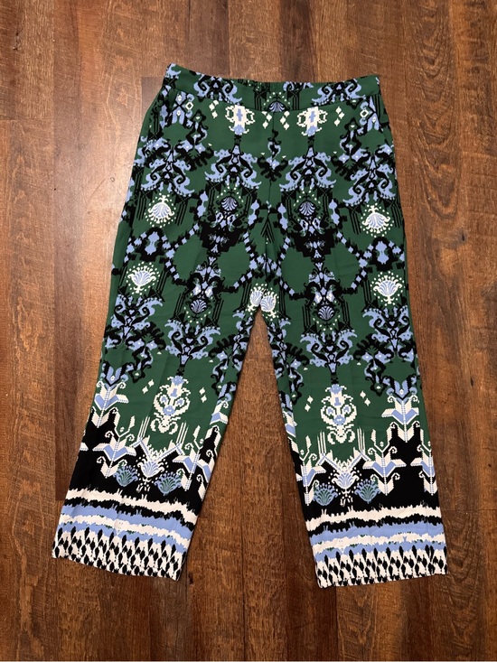 Chico's Pants - Chico’s Size 1.5 10 Green Printed Wide Leg Crop Pants Pull On Resort Boho